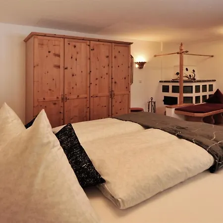 Mountain - Living By Salner