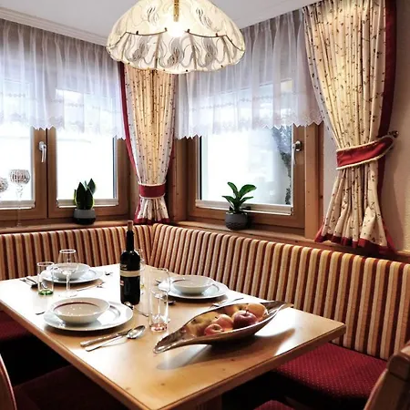 Mountain - Living By Salner Appartement