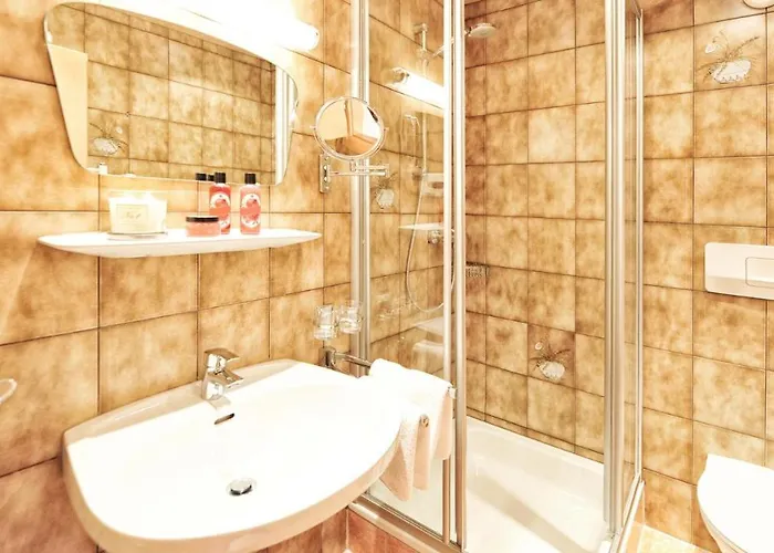 Mountain - Living By Salner * Ischgl